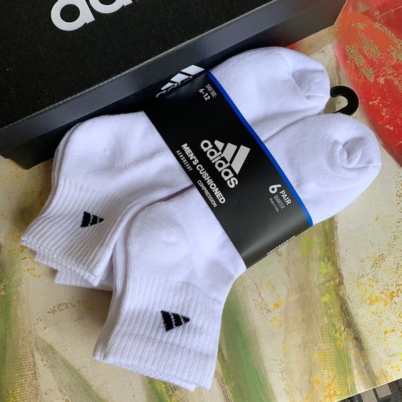 ADIDAS MEN’S CUSHIONED 6 pair QUARTER SOCKS - Picture 2 of 16